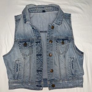 American Eagle Jean Vest